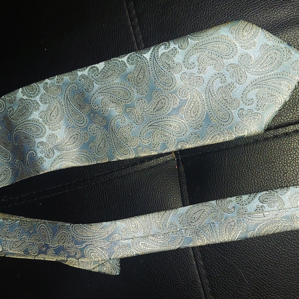 Powder blue paisley pattern tie